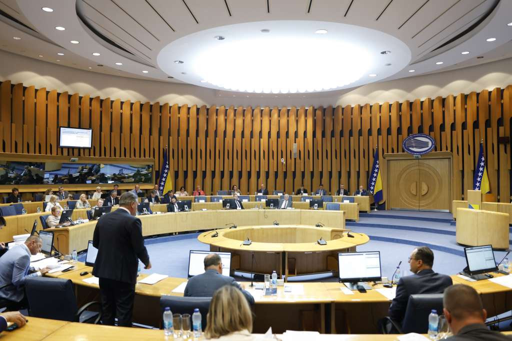 Delegati SNSD-a i HDZ-a se nisu vratili s pauze, kvorum oboren