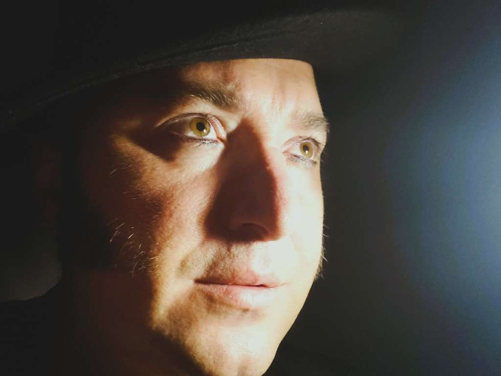 Srebrenički umjetnik Saidin Salkić objavio distopijsku novelu 'Černobilsko cvijeće'