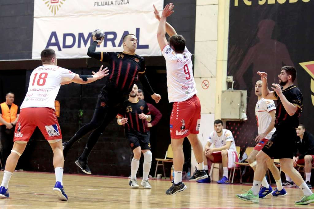 Rukometaši Slobode nadigrali Izviđač