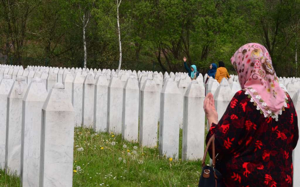 Uoči još jedne godišnjice genocida, Pettigrew odao počast hrabrosti majkama Srebrenice