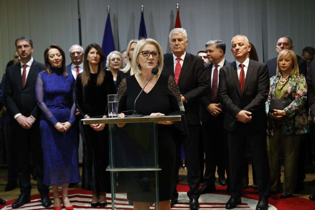 Krišto: Božićni duh nas ohrabruje da se povežemo jedni s drugima