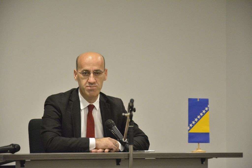 Salkić: Visoki predstavnik treba odmah da poništi zakon suprotan Ustavu