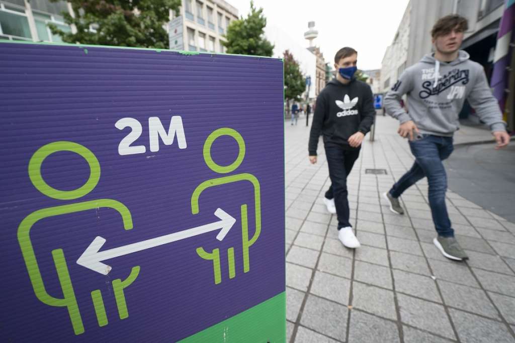 U Kantonu Sarajevo 709 novozaraženih, preminula jedna osoba