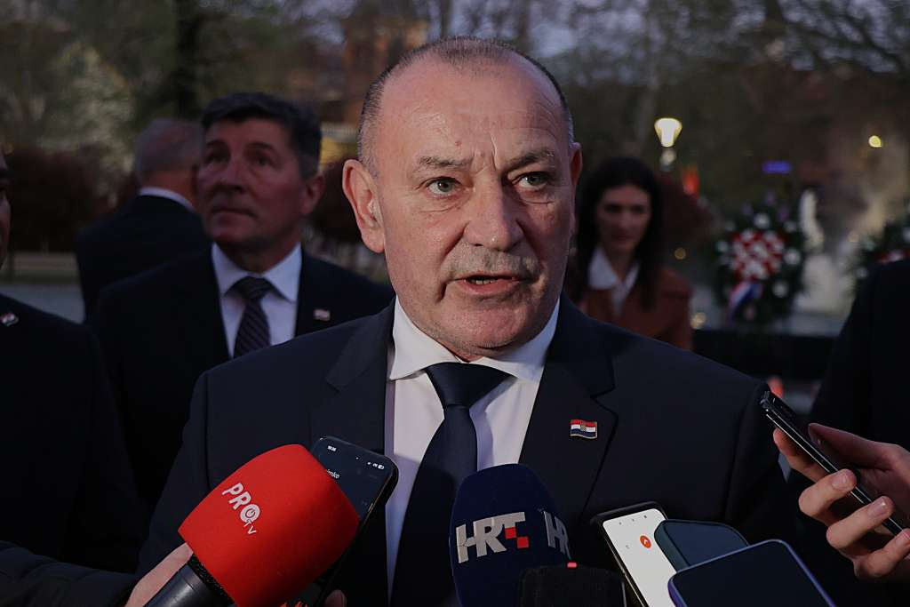 Hrvatska od nove vlasti u Srbiji očekuje otvaranje arhiva i poboljšanje odnosa sa susjedima