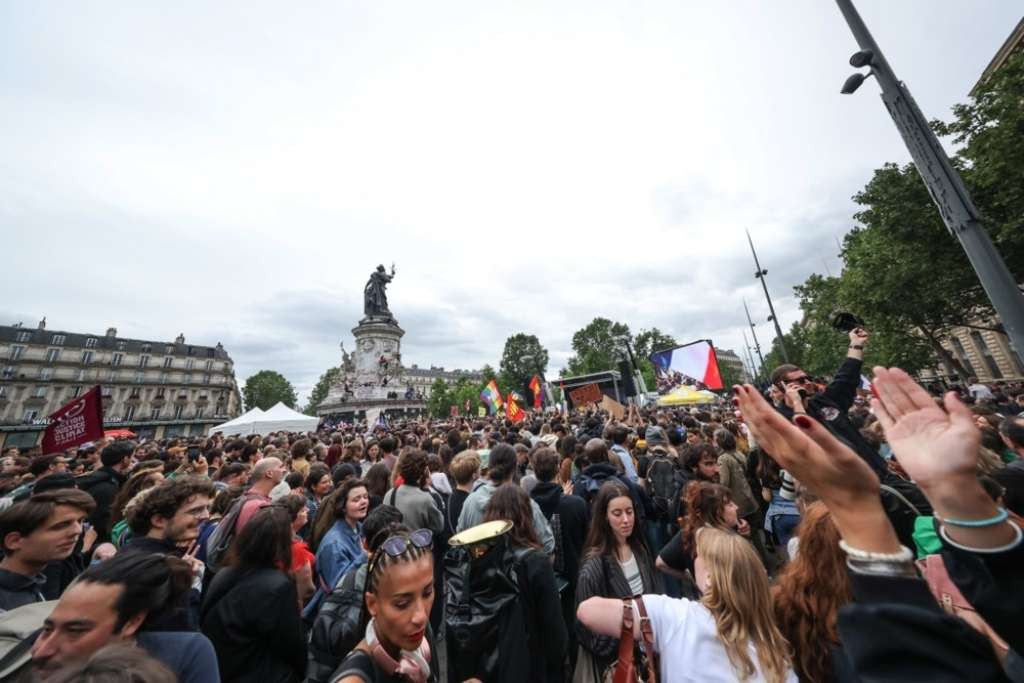 Francuska raspoređuje 30.000 policajaca širom zemlje u nedjelju nakon drugog kruga izbora
