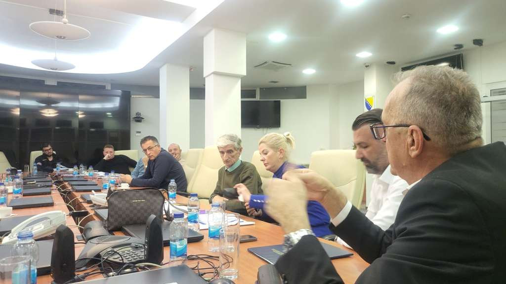 Sastanak institucija o klizištu na Trebeviću