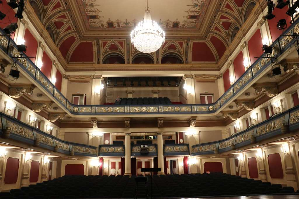 Napretkov svečani Božićni koncert večeras u Narodnom pozorištu: Zagrebačka filharmonija nakon 35 godina u Sarajevu