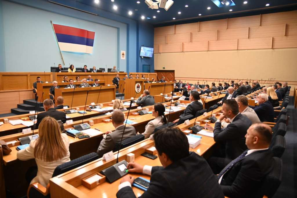 U Banjoj Luci redovna sjednica NSRS, Vlada traži da IRB otvori račun sankcionisanim firmama