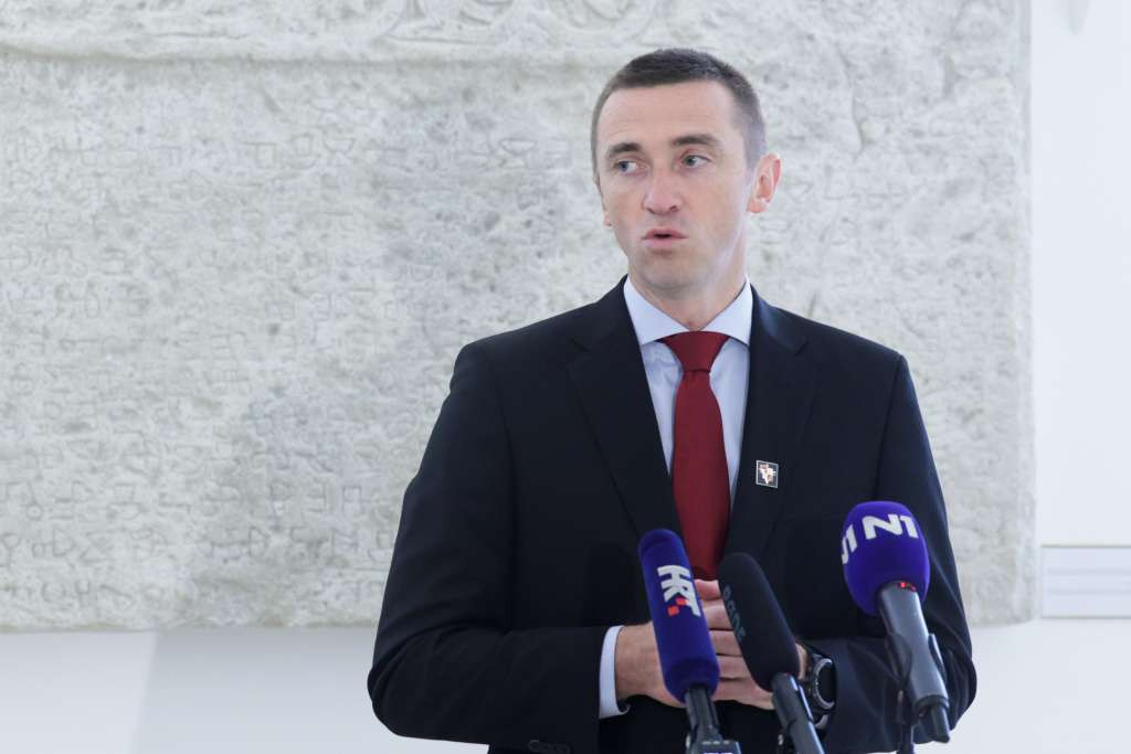 Penava: Primio sam prijetnje smrću na ćirilici ali me one ne plaše