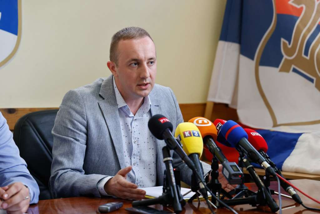 Bodiroga: Vladu nacionalnog jedinstva možemo praviti samo bez SNSD-a