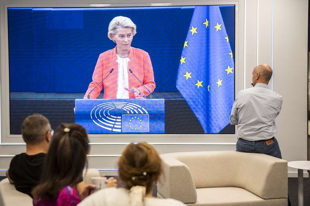 Von der Leyen posjetit će ove nedjelje Lampedusu