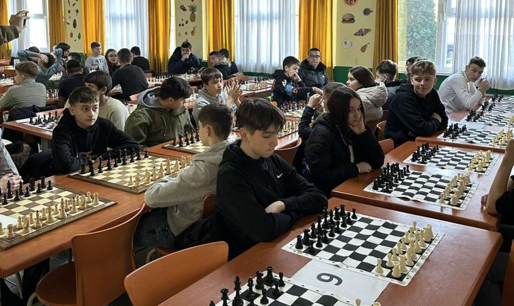 U Tuzli održan osmi turnir mladih šahista "Bijader Atić – Šahovska legenda Tuzle"