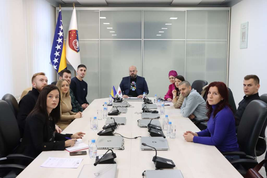 Ministar Šteta održao sastanak s mladima radi prevazilaženja izazova sa stambenim subvencijama