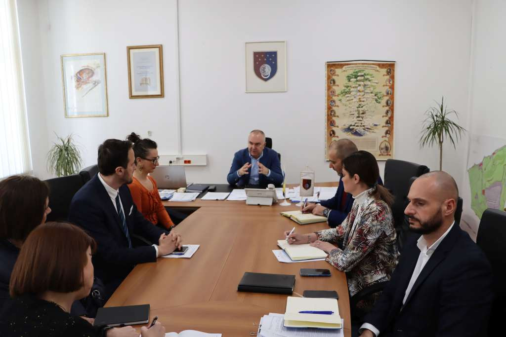 Sastanak povodom žalbi građana zbog nemogućnosti isključivanja sa sistema centralnog grijanja