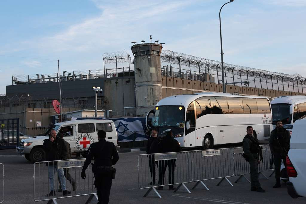 Hamas večeras predaje posmrtne ostatke izraelskog taoca u skladu sa sporazumom o prekidu vatre