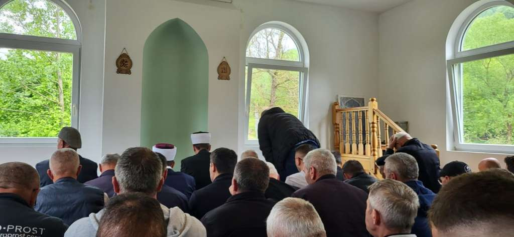 U Zaklopači obilježene 34 godine od masakra nad Bošnjacima - Ubijeno više od 60 civila