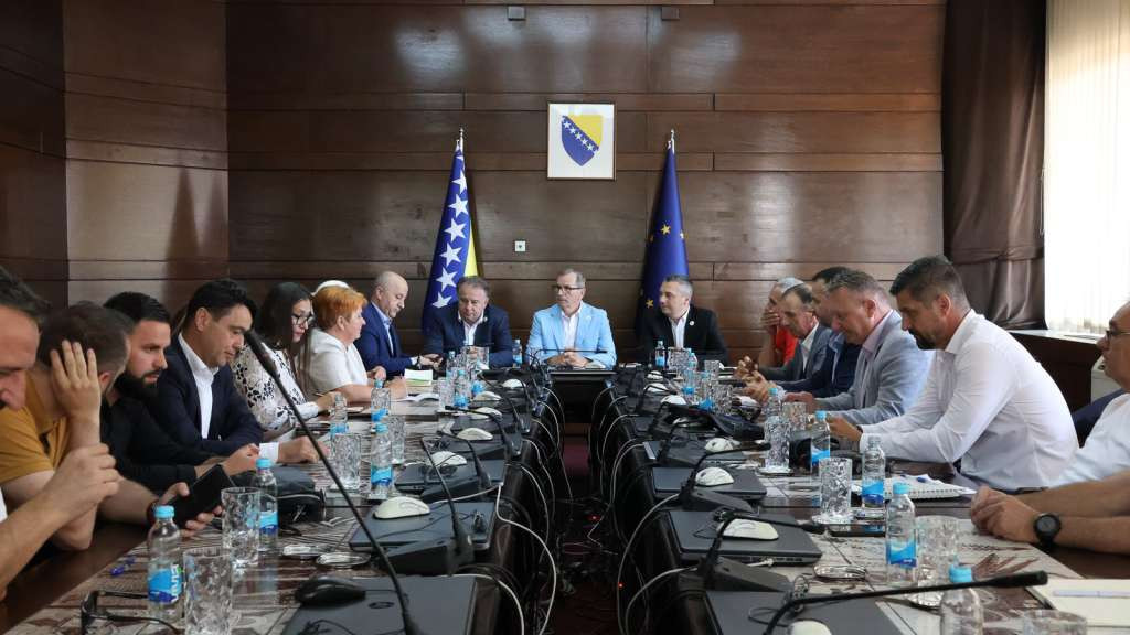 Nikšić: Puna posvećenost Vlade aktivnostima za obilježavanje 30. godišnjice genocida u Srebrenici