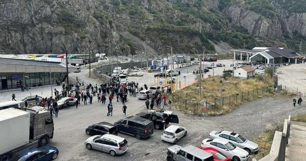 Opozicija u Gruziji organizira proteste na granici, zahtijevaju da se Rusima ne dozvoli ulazak