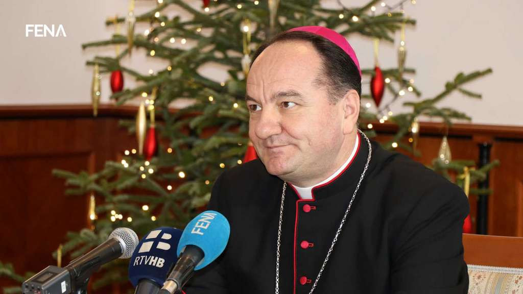 Božićna čestitka mostarskog biskupa Petra Palića