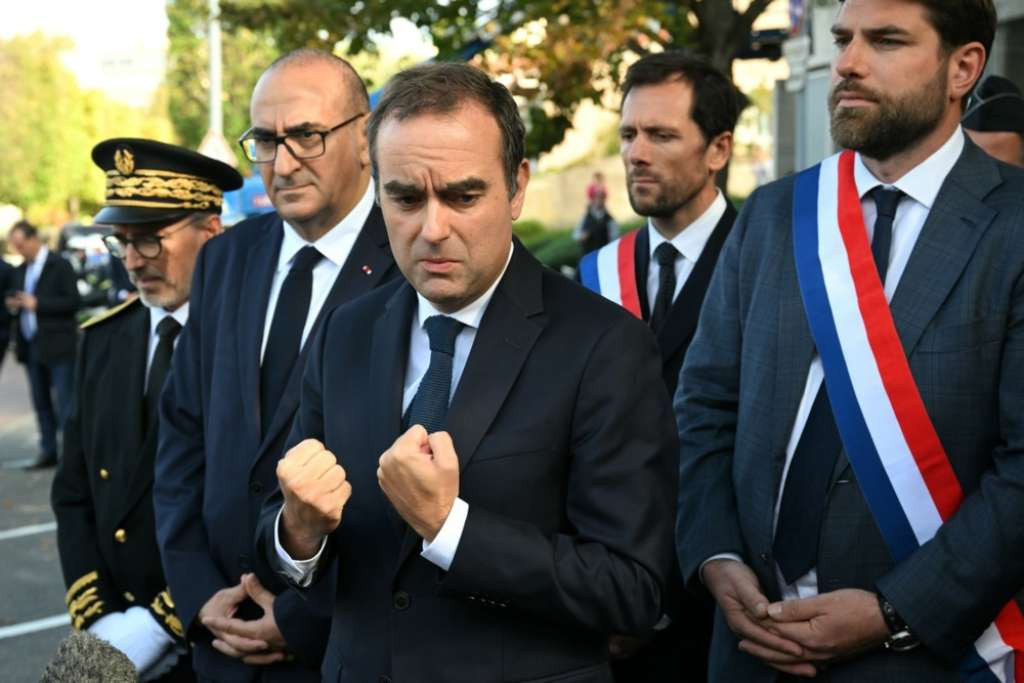 Lecornu rekonstruisao francusku vladu u pokušaju da okonča političke tenzije