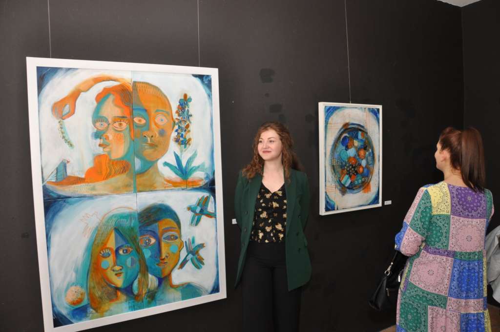 Anja Marić predstavila izložbu 'Dijete u meni': Izraz bezbrižnosti iz vremena djetinjstva