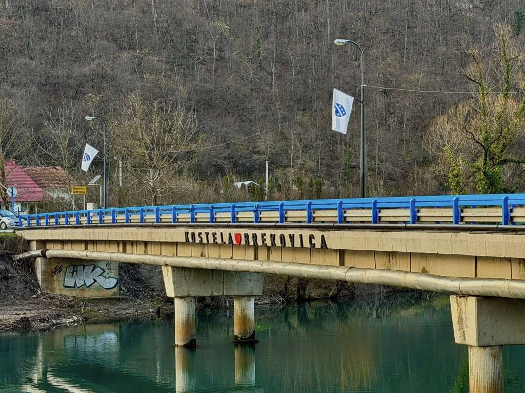 Bihać - Mještani Kostela uredili most i prilaz rijeci Uni