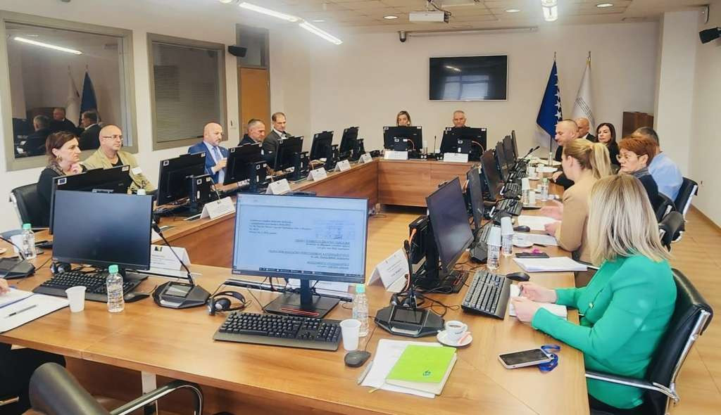 Sastanak Sindikata i rukovodstva VSTV BiH: Podrška za unapređenje prava uposlenika u pravosuđu