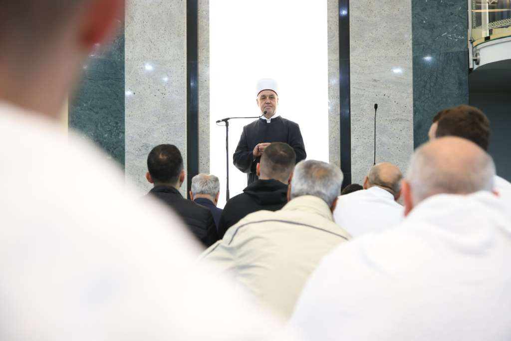 Reis Kavazović ispratio prvu grupu budućih hadžija