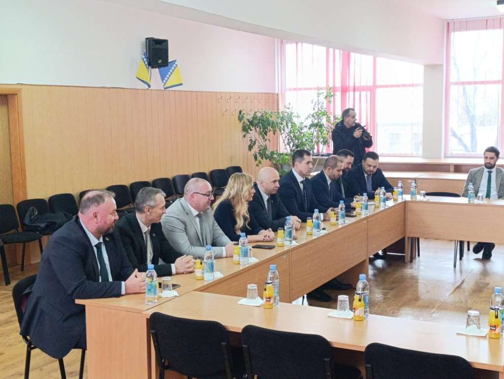 Delegacija ZDK u posjeti Općini Vareš - Fokus na infrastrukturnim i razvojnim projektima