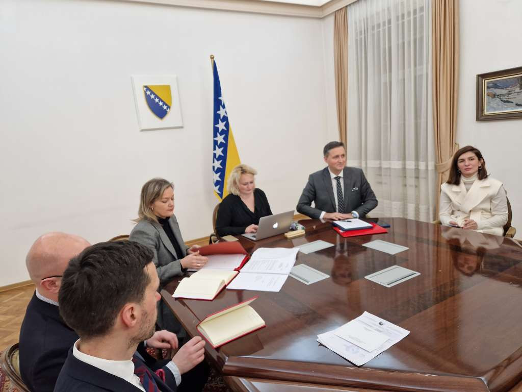 Formiran Savjet za vanjsku politiku pri Kabinetu člana Predsjedništva BiH Bećirovića