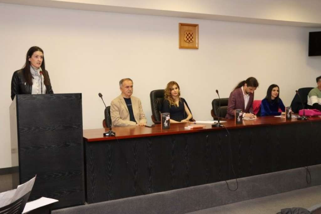 Predstavljena knjiga "Pripovijest o dvoje zaljubljenih"