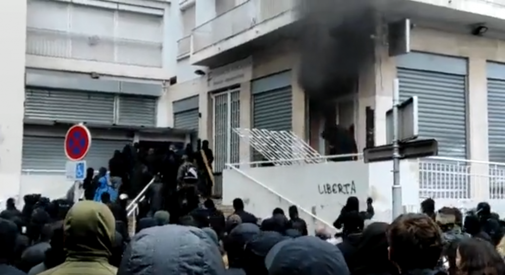 Desetine povrijeđenih demonstranata i policajaca u protestima za nezavisnost Korzike