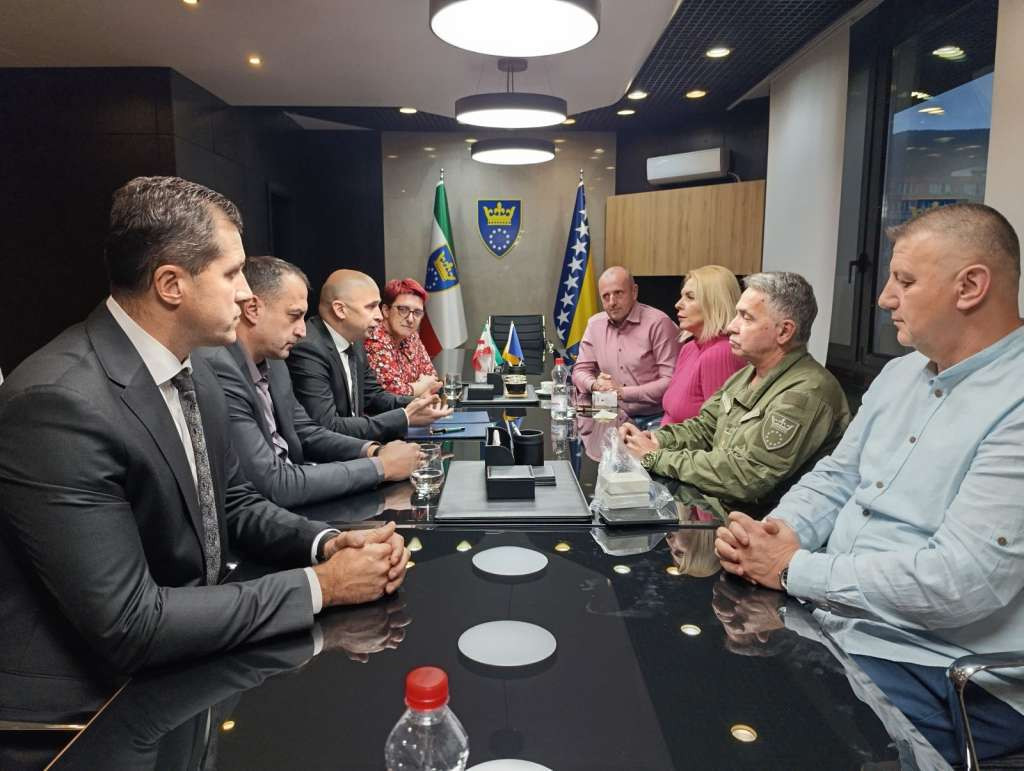 ZDK - Potpisan sporazum o osnovici plata, sindikati dali saglasnost na budžet za 2026.