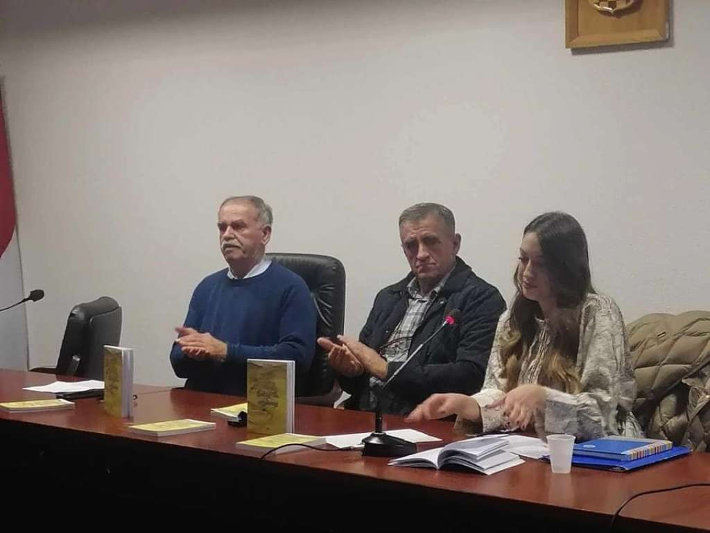 Promovirana prva knjiga pjesama Ante Barišića 'Život nije trka, već putovanje'