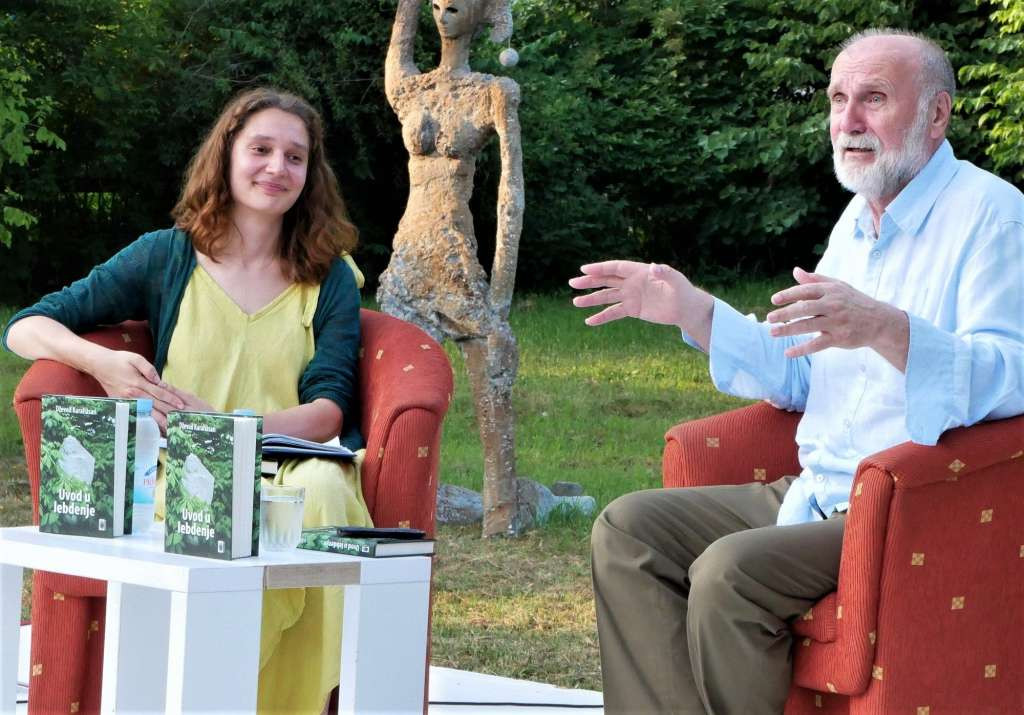 U Tuzli predstavljen roman akademika Dževada Karahasana 'Uvod u lebdenje'