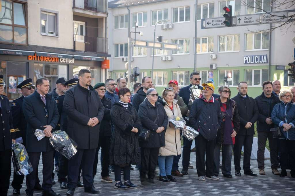 Delegacije Grada Bihaća i Vlade USK obilježile Dan nezavisnosti uz poruke za očuvanje suvereniteta