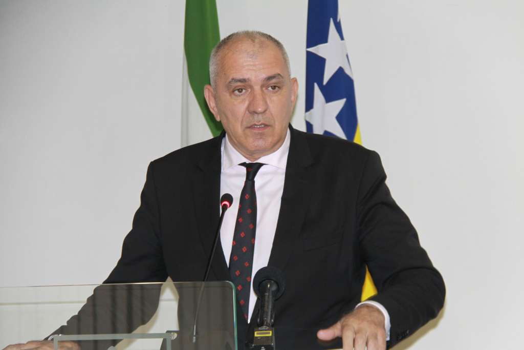 Tadić: Bošnjacima je uzet jedan mandat, ali HDZ nije tražio trećeg ministra iz reda Hrvata u ZDK-u