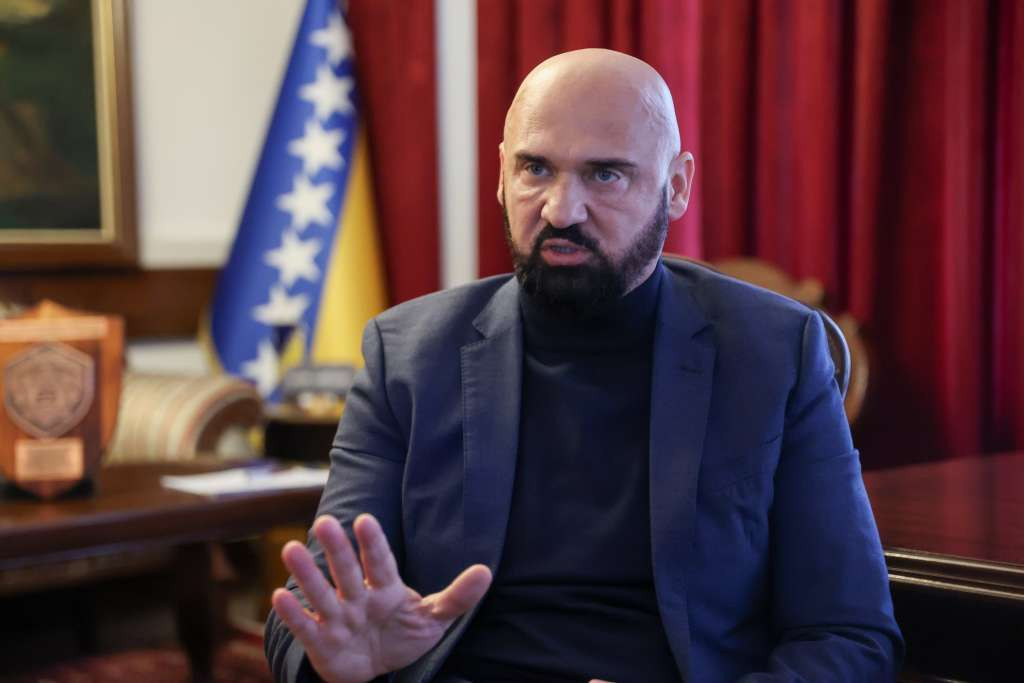 FMUP: Ministar Isak nije samostalno kreirao obaveze o pravnom i medicinskom uređivanju promjene spola