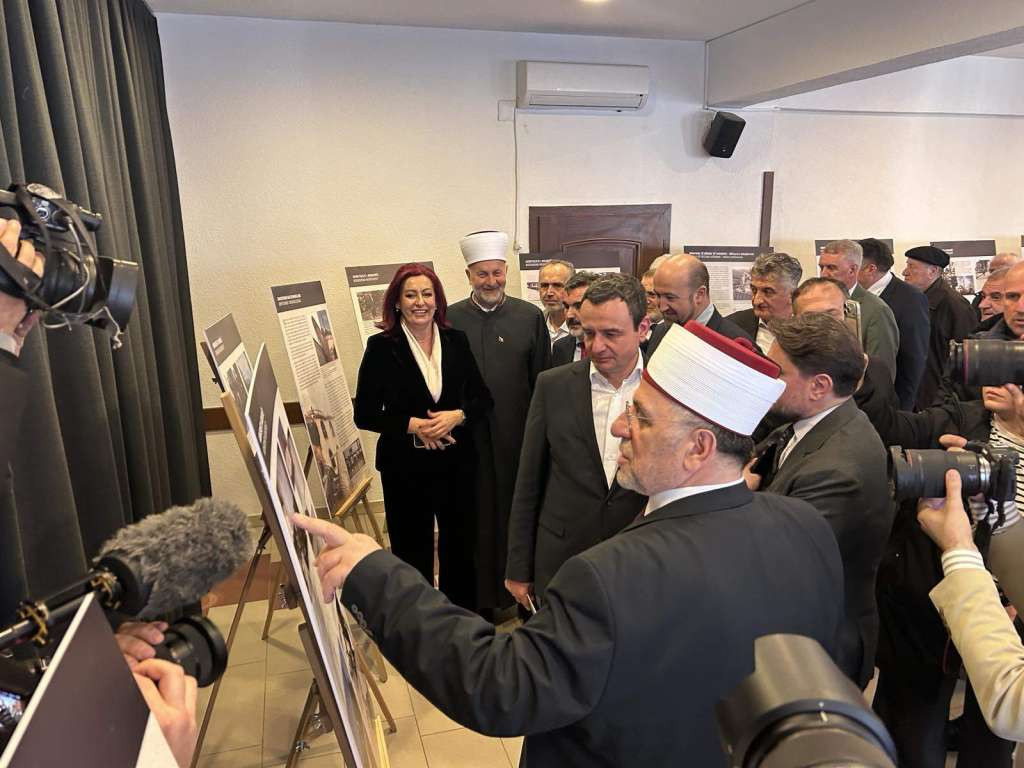 U Prištini otvorena izložba o porušenim džamijama u BiH i na Kosovu tokom 90-ih