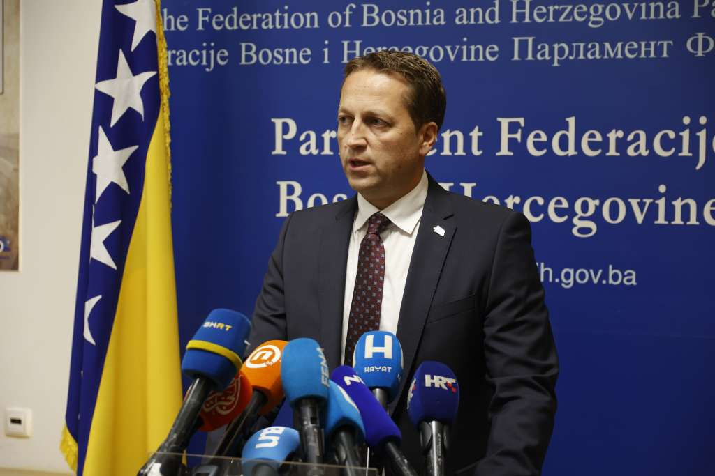 Efendić: Ispoštovati volju građana