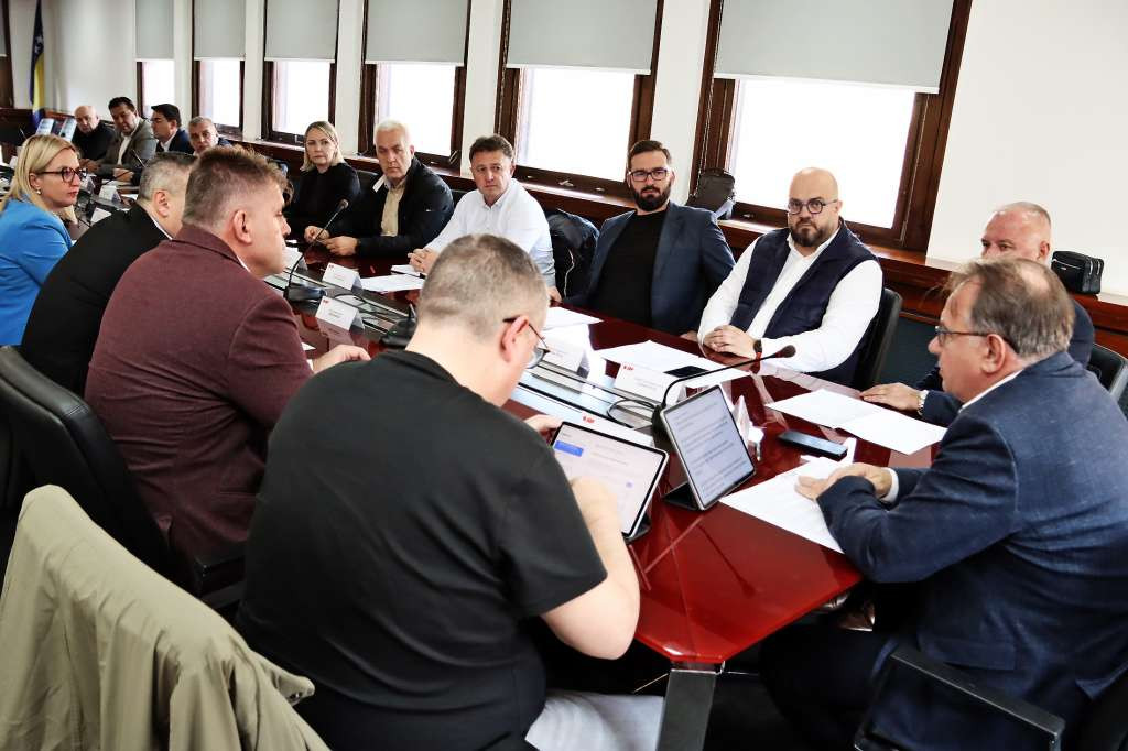 SDP BiH: Radimo za BiH u kojoj vladaju pravda, solidarnost i jednakost za sve građane