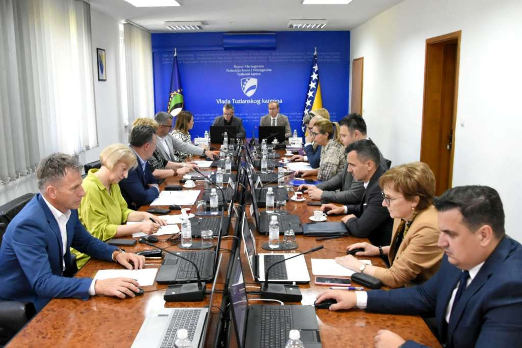 Vlada TK izdvojila 2 miliona KM za samozapošljavanje i zapošljavanje branilaca