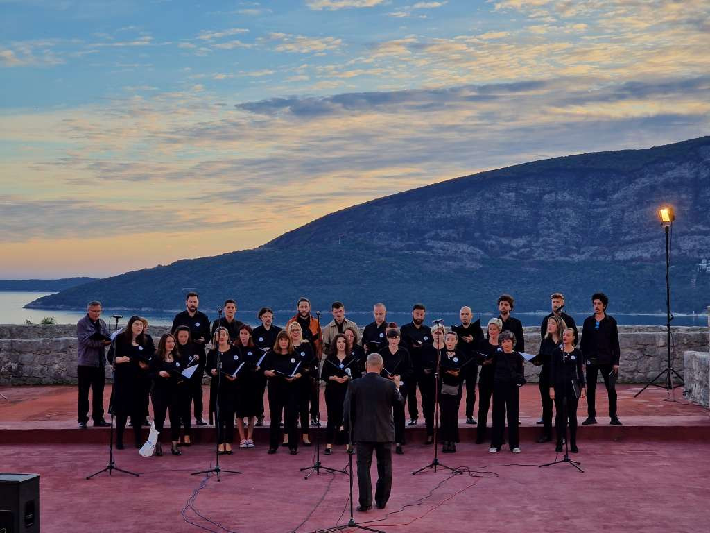 KUD 'Lola' iz Sarajeva pobjednik 7. Međunarodnog festivala horova u Herceg Novom