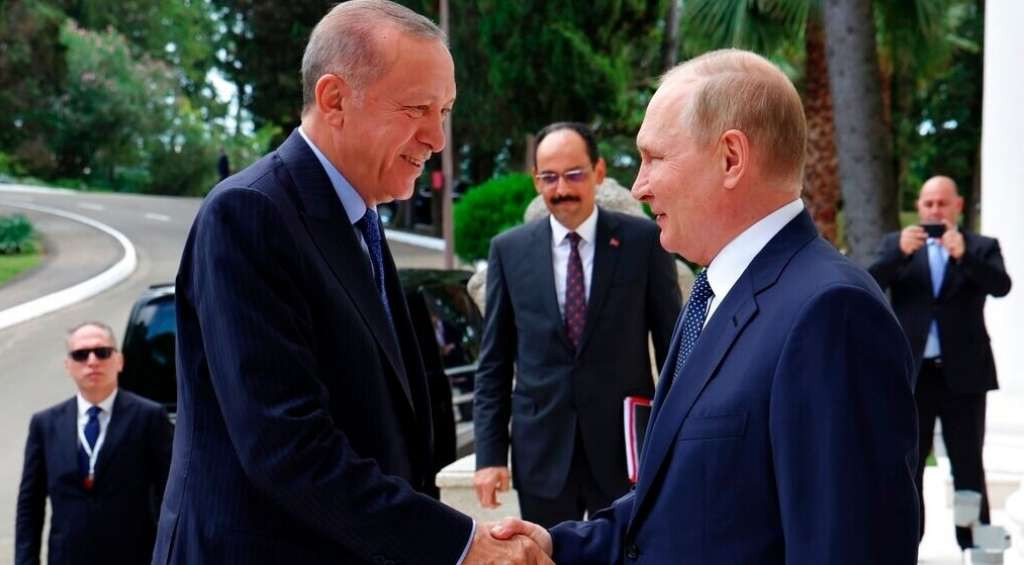 Kremlj: Putin i Erdogan razgovaraju u Sočiju o nastavku crnomorske žitne inicijative