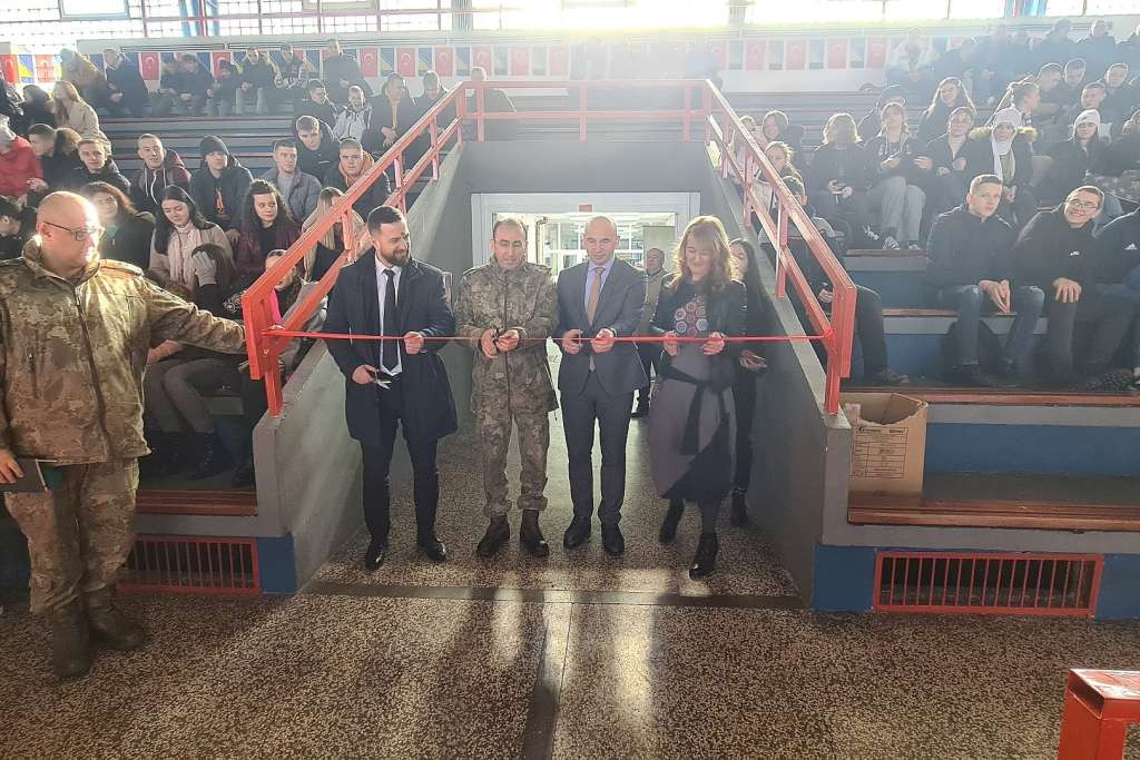 Turska vojna misija u BiH i Vlada ZDK: Dvorana na Bilimišću dobila savremenu led rasvjetu