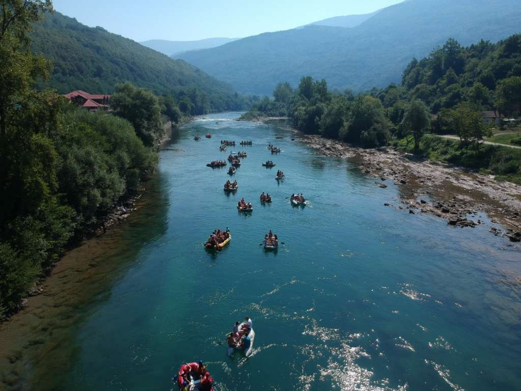 Ove nedjelje peta Eko Drinska regata, oko 450 učesnika uživat će u plovidbi Drinom