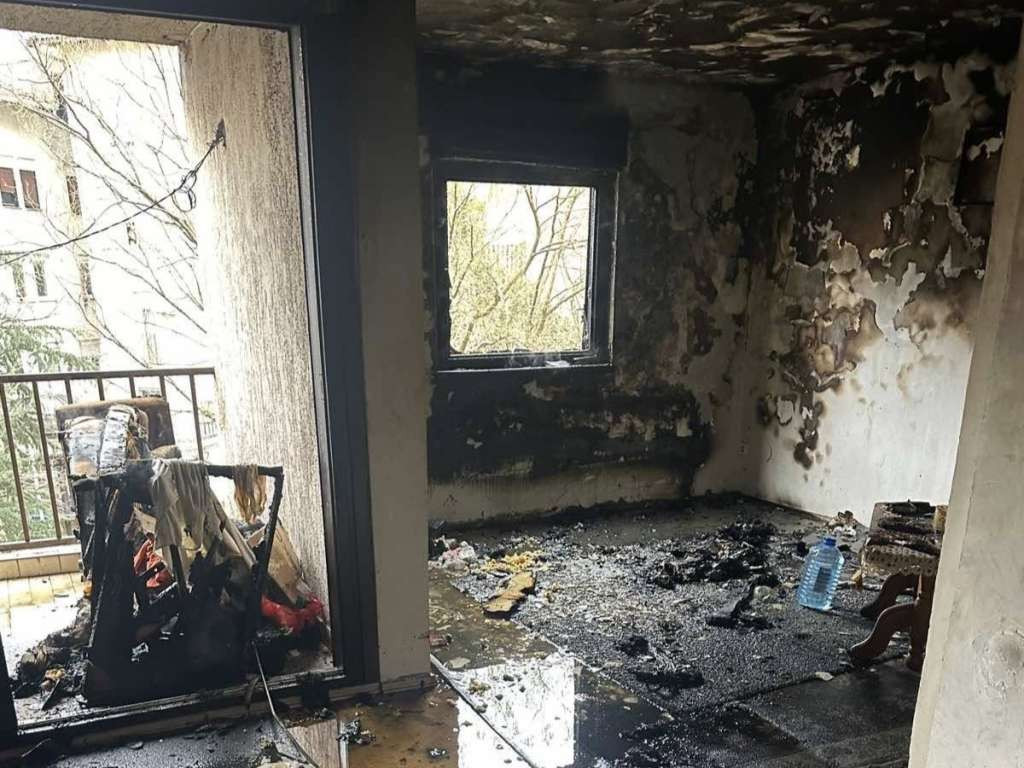 Iz požara u mostarskoj Mahali spašena žena zahvaljujući brzoj intervenciji građana