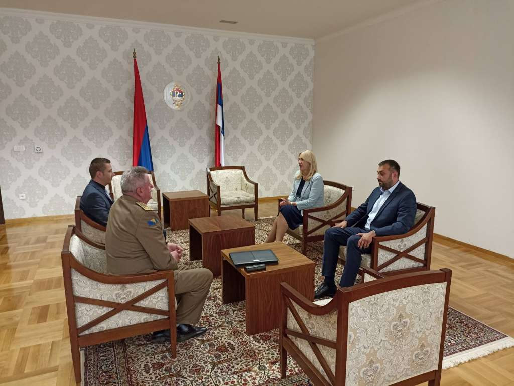 Cvijanović sa Goganovićem i Kneževićem o trenutnim aktivnostima i izazovima u radu MO i OSBiH