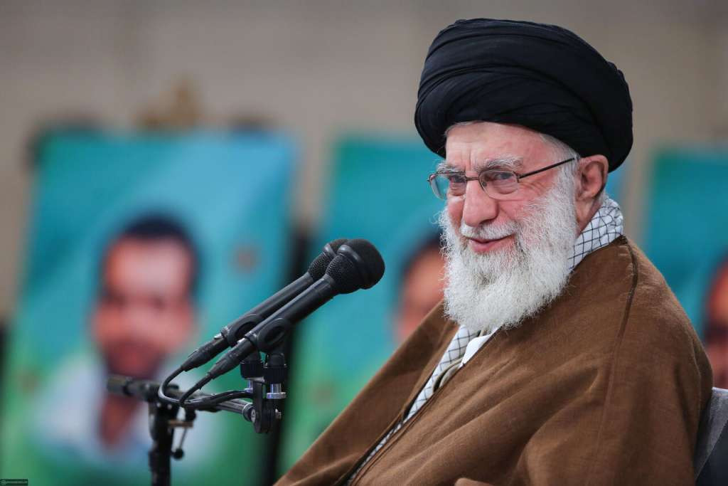 Khamenei: Teheran neće pregovarati pod nasilničkim pritiskom SAD-a