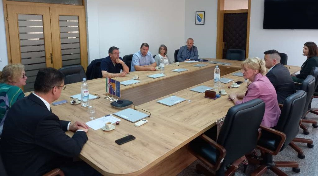 Ministar Nedić u Posavskom kantonu potpisao ugovore vrijedne 370.000 KM